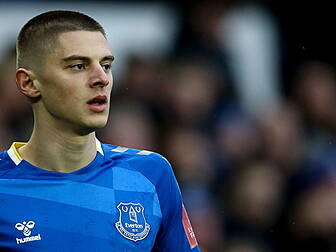 Everton's Mykolenko blasts 